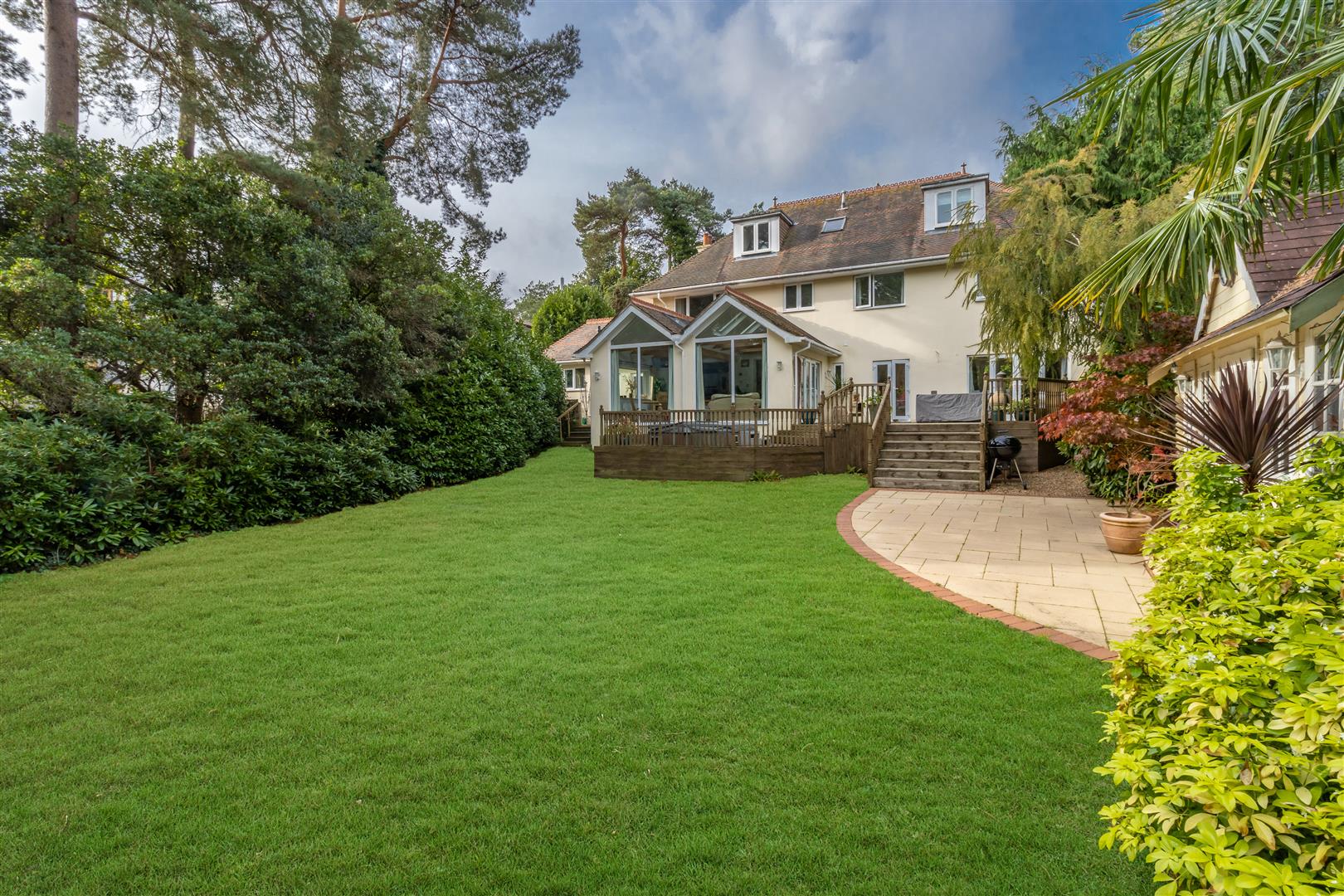 Property information Luxury & Prestige